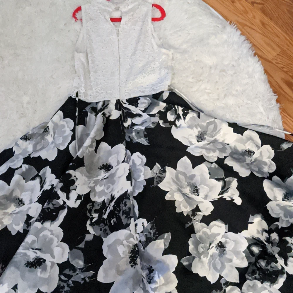 Dress 👗 - Picture 2 of 2